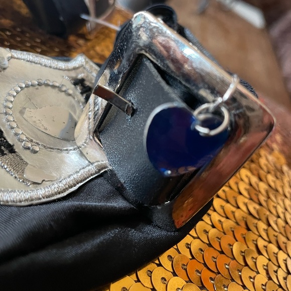 Hottie Police Gloves Costume NWOT - Picture 2 of 3